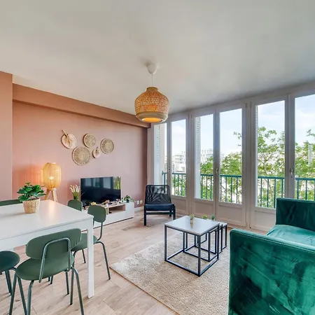 Le Grand Voyageur- 3 - Spacieux Apartment Venissieux