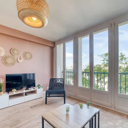 Le Grand Voyageur- 3 - Spacieux Apartment Venissieux